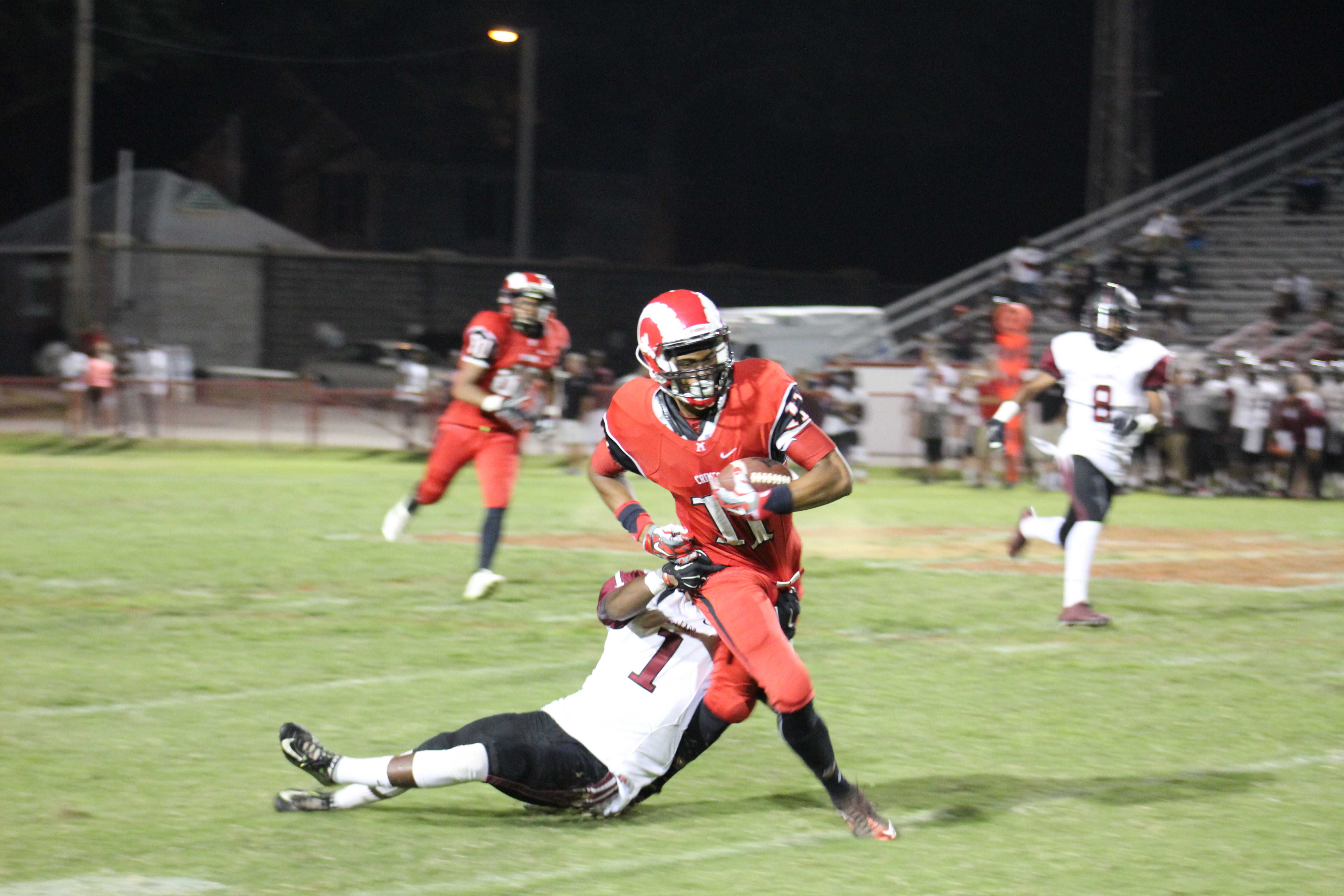 Jailen Carter (11, #11) catches a 46 yard pass on fourth down with 3:15 left in the game. Photo by Kate Hatter.