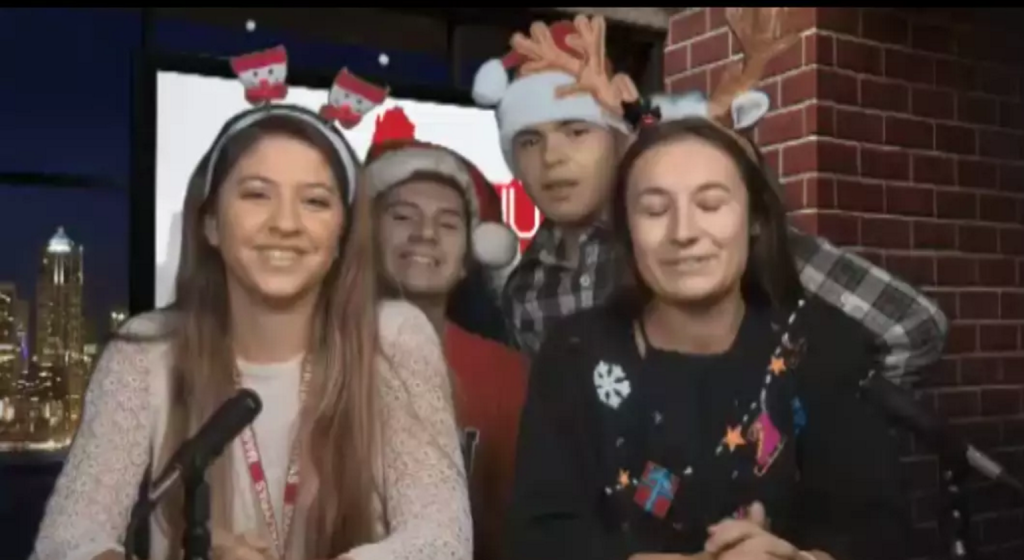 Manual AM: Holiday wishes from the anchors