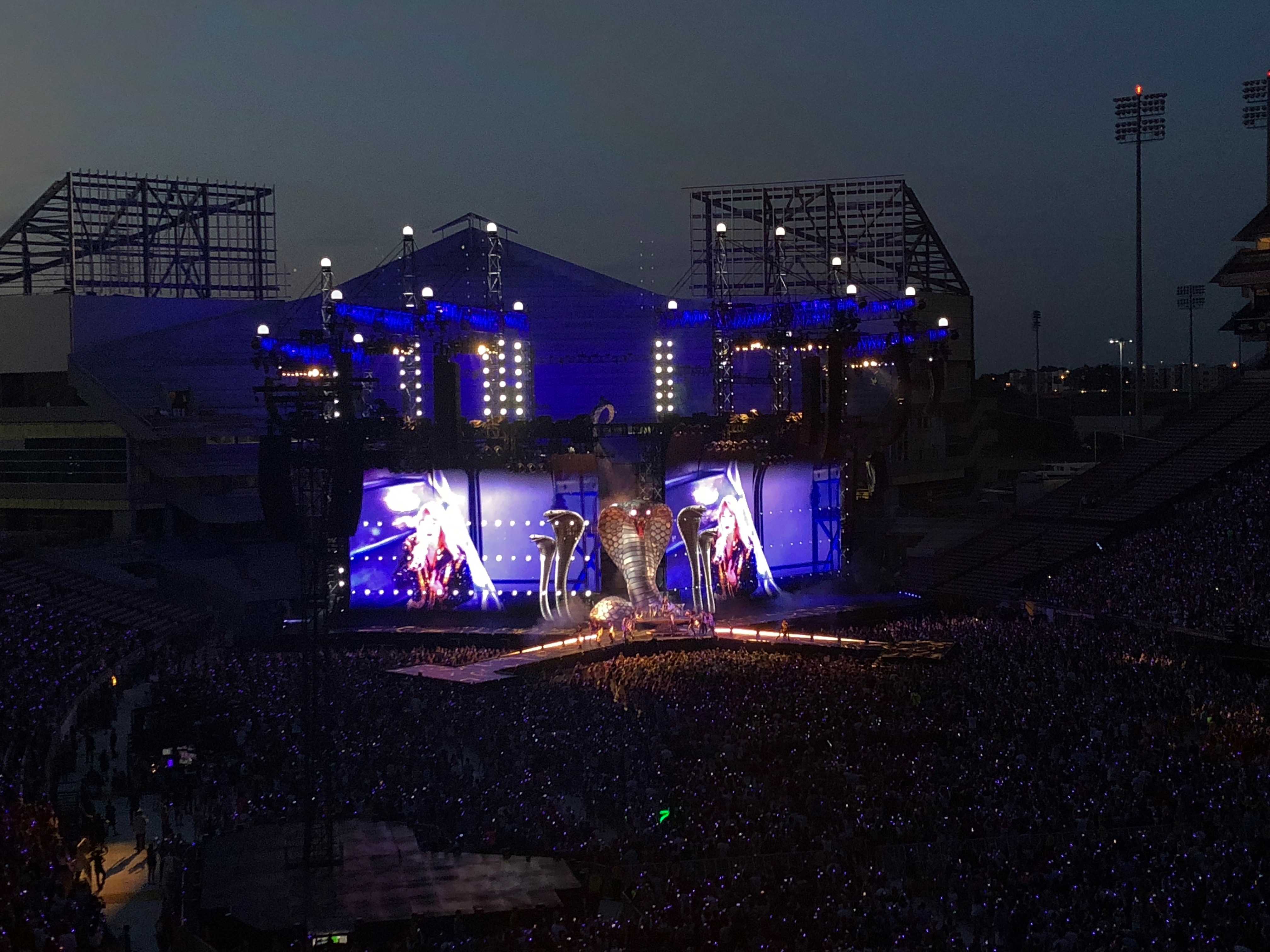 Taylor Swift performing Look What You Made Me Do at her Reputation Stadium Tour. Photo taken by Maddie Gamertsfelder.