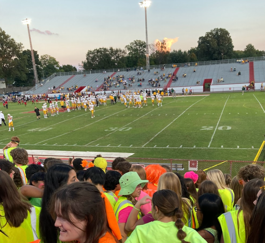The 2021 homecoming game saw a plethora of students decked out in their neon attire to cheer on the Rams. Photo by Kaelin Gaydos.