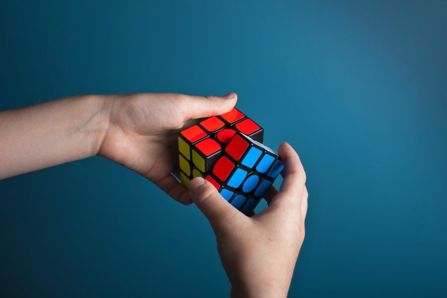 National record tied at Louisville Rubik’s cube competition