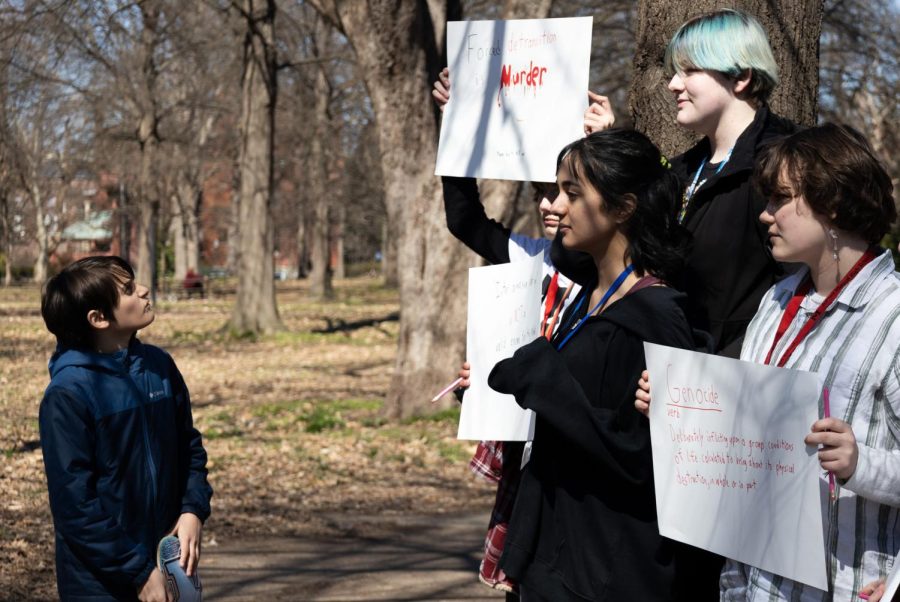 In the wake of an omnibus anti-trans bill passing the Kentucky Senate, students rallied in Central Park. Photo by Gael Martinez